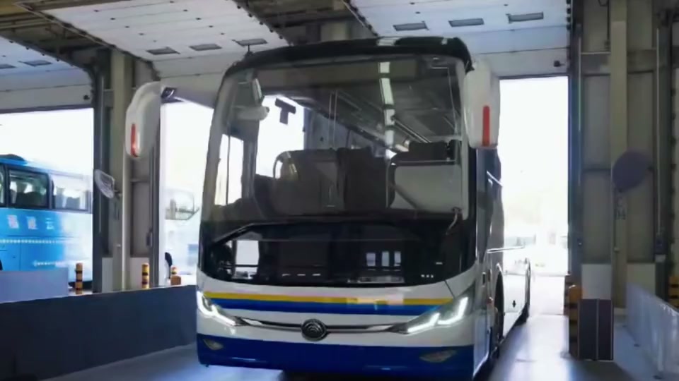 Bus testing for the next generation of mobility.